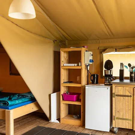 Glamping *